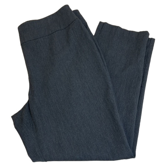 Chico’s Fabulously Slimming Basic Pull on Ankle Length Charcoal Pant - Sz 2 (L) - Picture 1 of 7